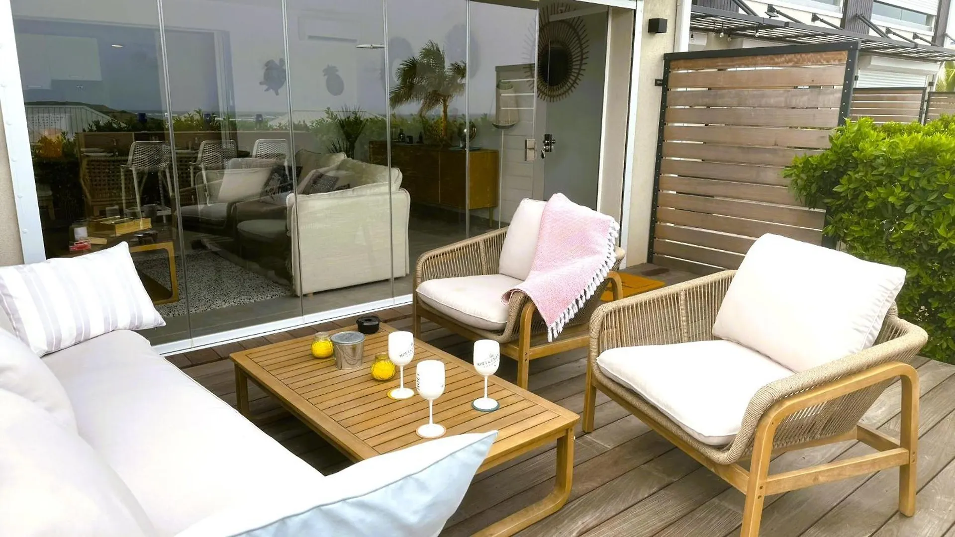 New ! Hauts Baie Orientale - Appart 1Ch 4P Vue Mer Apartmán